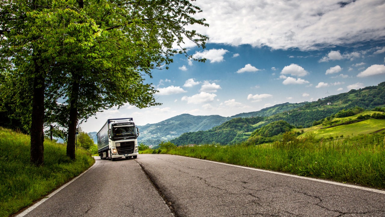 Товарните автомобили на Sartori Transporti обикновено изминават 150 000 километра годишно. Прогнозата е, че с I-Shift с два съединителя всеки товарен автомобил ще пести по 2 500 евро годишно от гориво. 