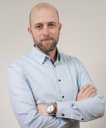 Фредрик Олсон , Управител на Волво Груп България